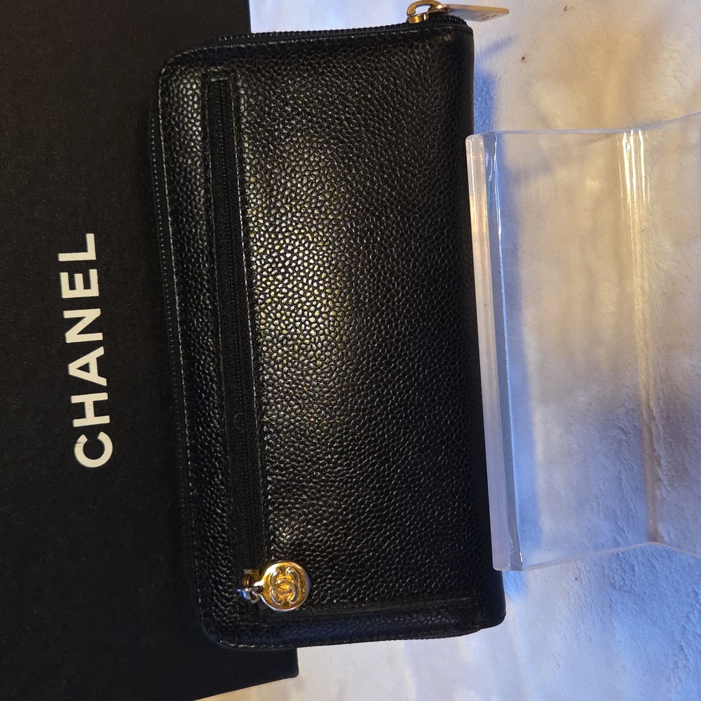 CHANEL Elegant‎ Black Caviar Leather Zip Wallet - Picture 3 of 11